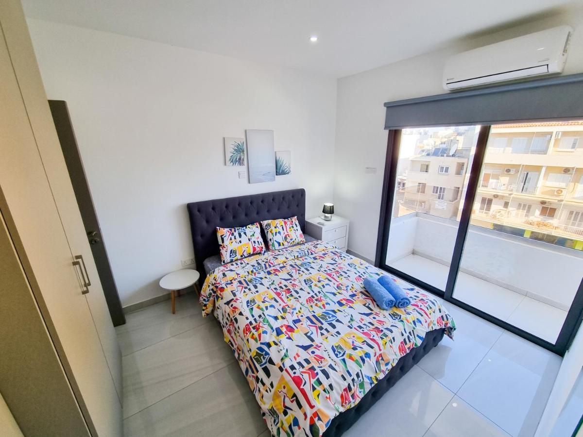 Sea La Vie Seaview Apartment ラルナカ エクステリア 写真