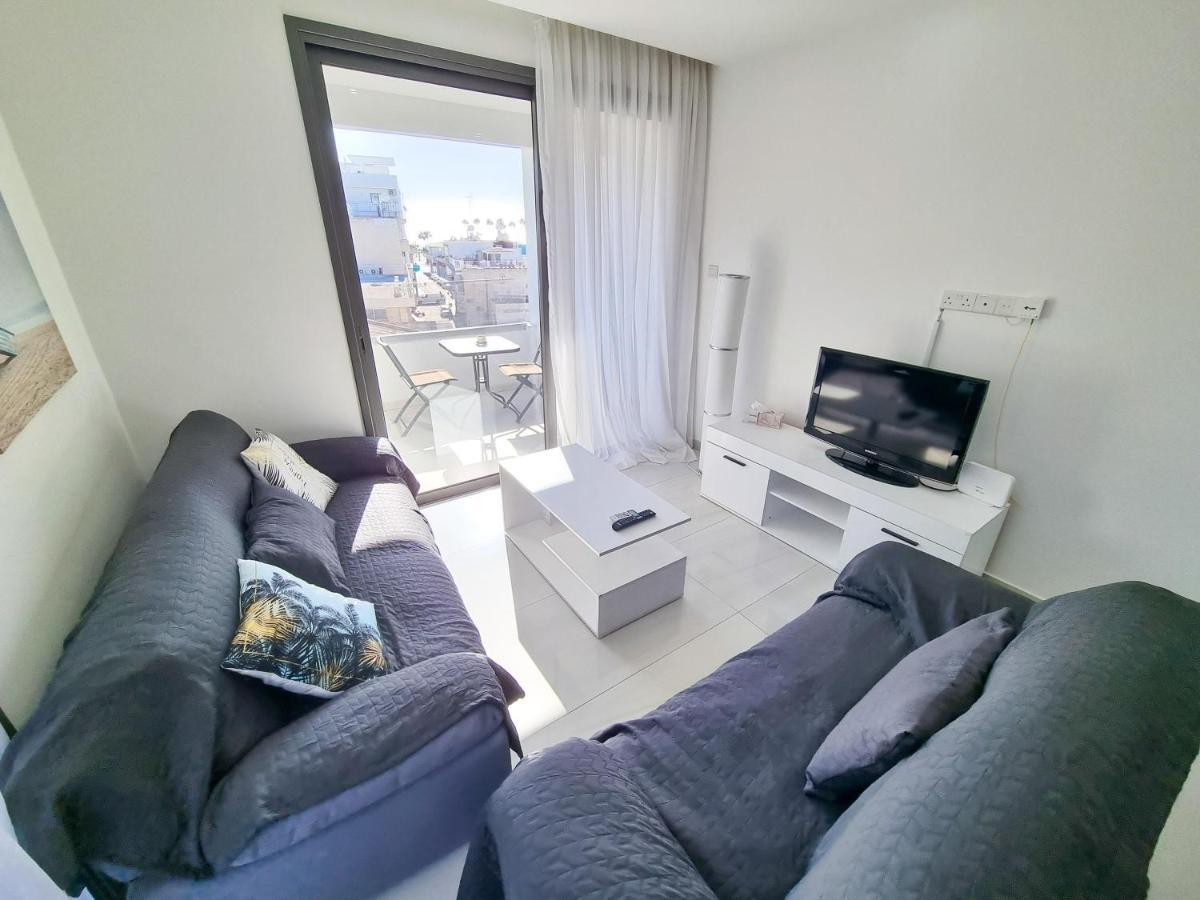 Sea La Vie Seaview Apartment ラルナカ エクステリア 写真