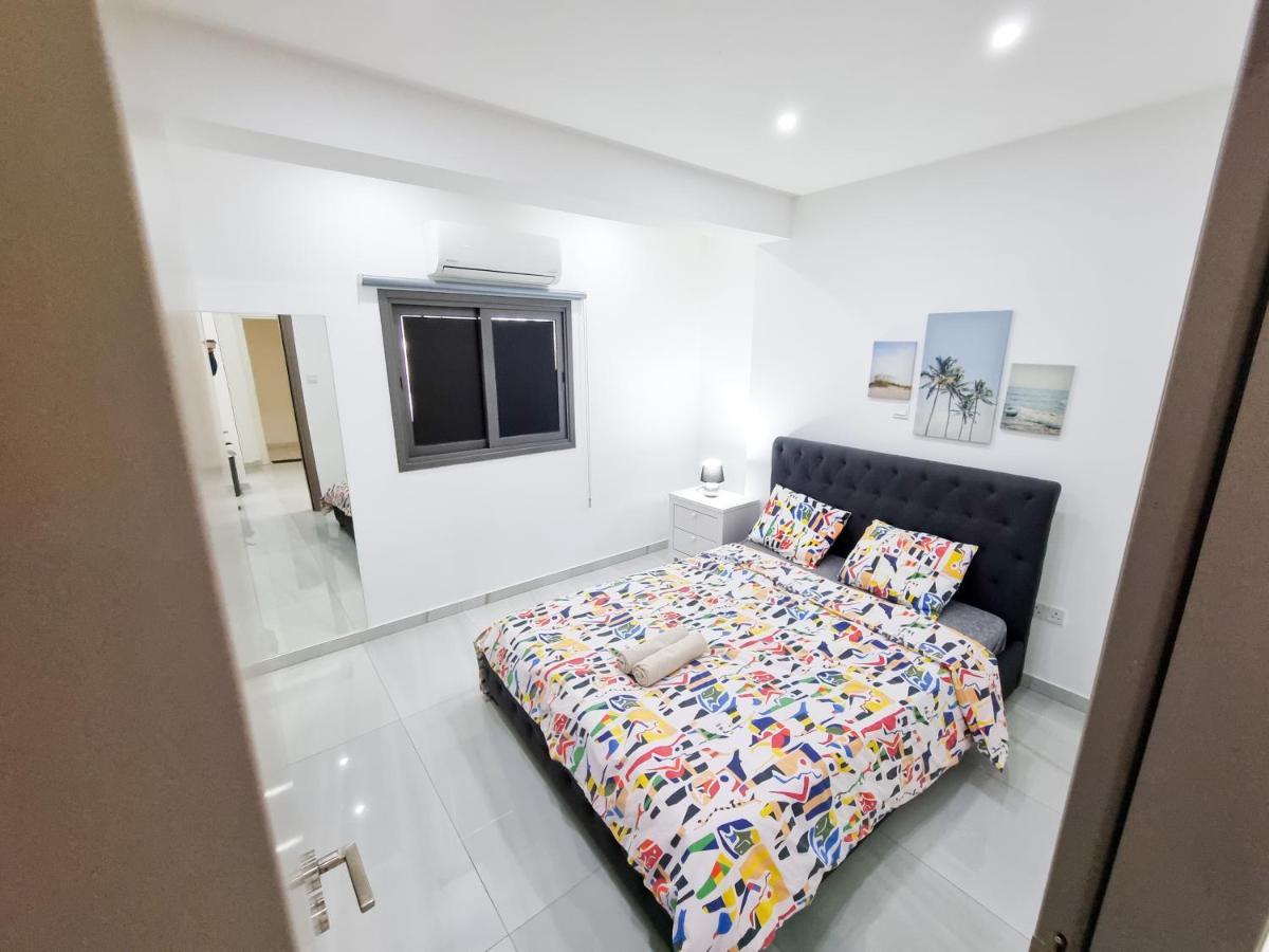 Sea La Vie Seaview Apartment ラルナカ エクステリア 写真